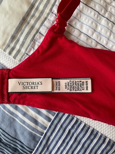 Victoria's Secret Body By Victoria cinturino convertibile rosso con pizzo taglia 34D - Foto 5 di 5