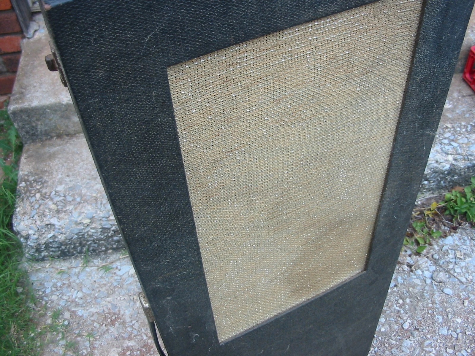 Picture 2 of 9