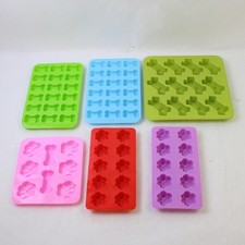 Lot Of 6 Unbranded Assorted Color Silicone Ic...