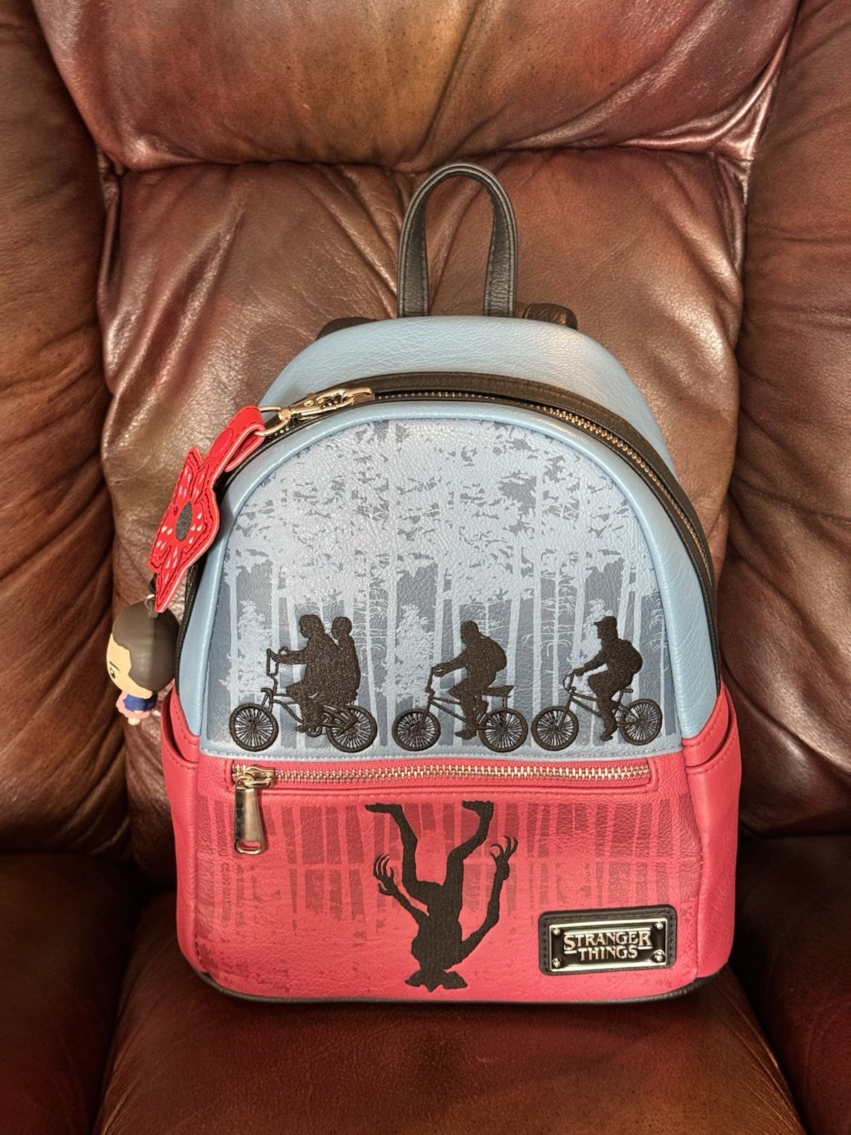 READ DESCRIPTION Loungefly Stranger Things 2019 S… - image 1