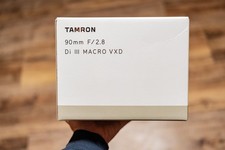 Tamron 90mm f/2.8 Di III VXD Macro Sony E