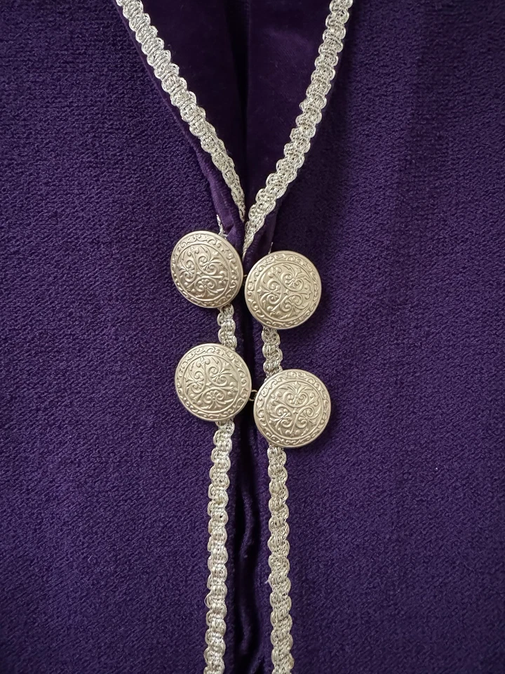 St. John Knit Purple Pant Suit Velvet Collar Gold Trim Size 10/14  - Image 3 of 4