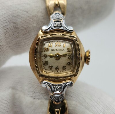 【美品】BULOVA レディース時計　10K ゴールド　ヴィンテージ 腕時計 Bulova Ladies Vintage Two Tone 10K Gold Filled Case Swiss