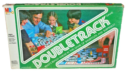 VINTAGE 1981 MILTON BRADLEY DOUBLETRACK BOARD GAME #4110 COMPLETE