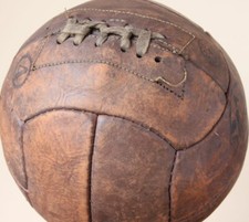 Retro vintage cuero de vaca cuero envejecido fútbol, ​​vieja escuela balón de fútbol regalo.