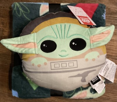 Disney Nogginz Star Wars Mandalorian Yoda Pillow And Travel