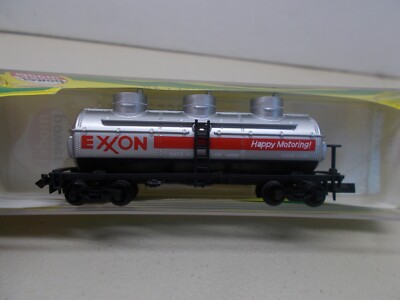 MODEL POWER~#3411-EXXON-TANK CAR #HAPPY MOTORING-LOT C~N SCALE