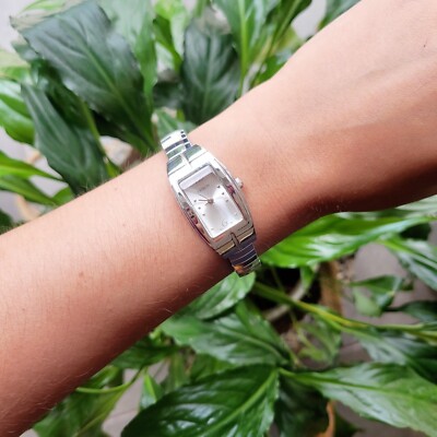 Vintage Silver Citron Quartz Watch | eBay display picture 3