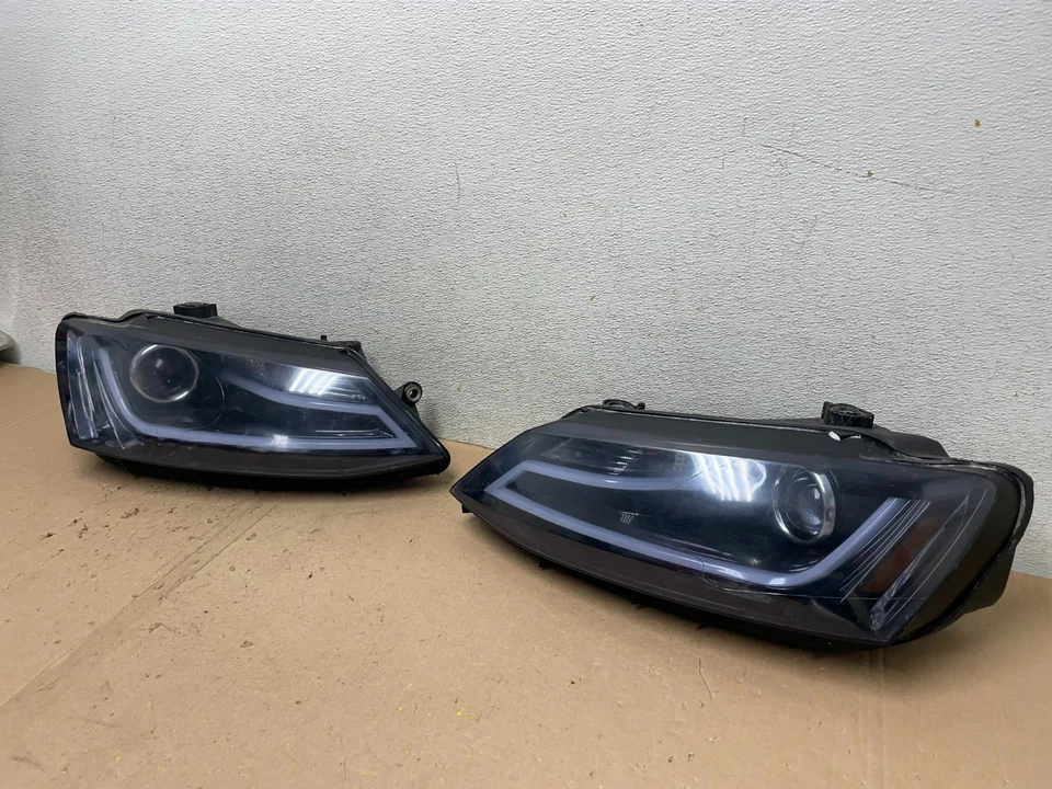 Faros LED negros izquierda+derecha Volkswagen Jetta 2011 a 2014 Q4981 DG Foto 2 de 4