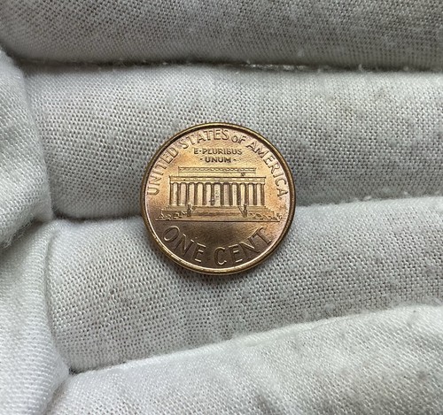 1994 Lincoln Cent STRUCK THRU CAPPED DIE, EARLY STATE, SUPERB BU R110 - Picture 2 of 2