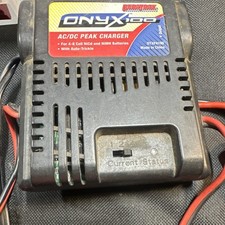 Duratrax Onyx 100 AC/DC Peak Charger Auto-Trickle for NiCd NiMH Batteries