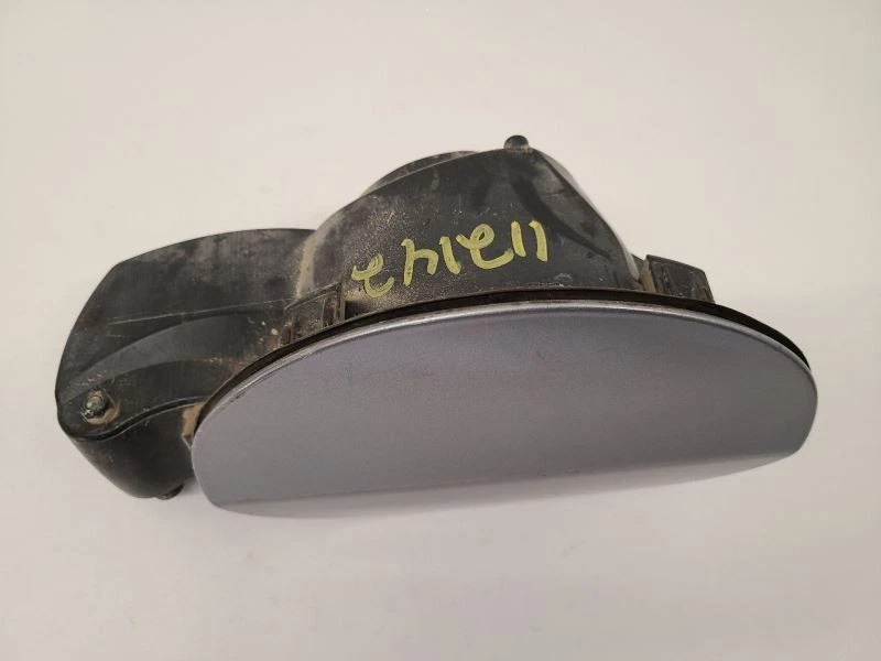 Chrysler 200 2015 puerta de llenado de combustible plateada 68137578ac Foto 2 de 4