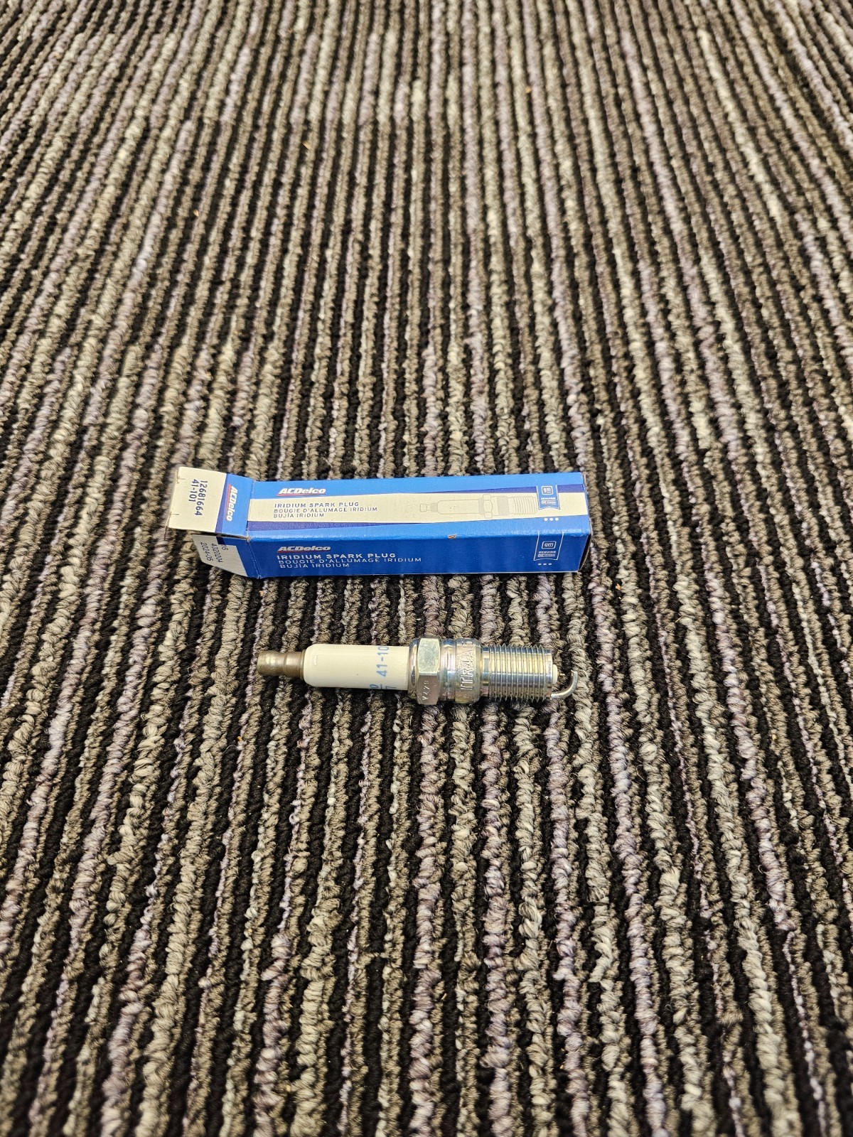 QTY 2 ACDelco 41-101 12681664 Iridium Spark Plug Fits 2002-2005 Buick Century