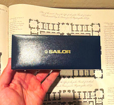 Imagen de Sailor Resin Fountain Pen Set Fine Gold Nib Black Ink w/ Gift Box Converter