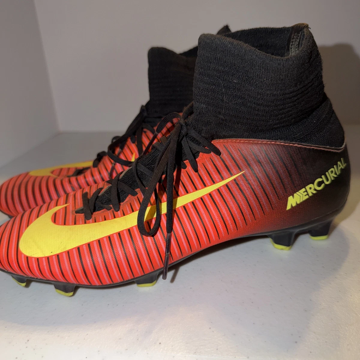Preços baixos em Tênis de futebol Nike Mercurial Vapor III | eBay