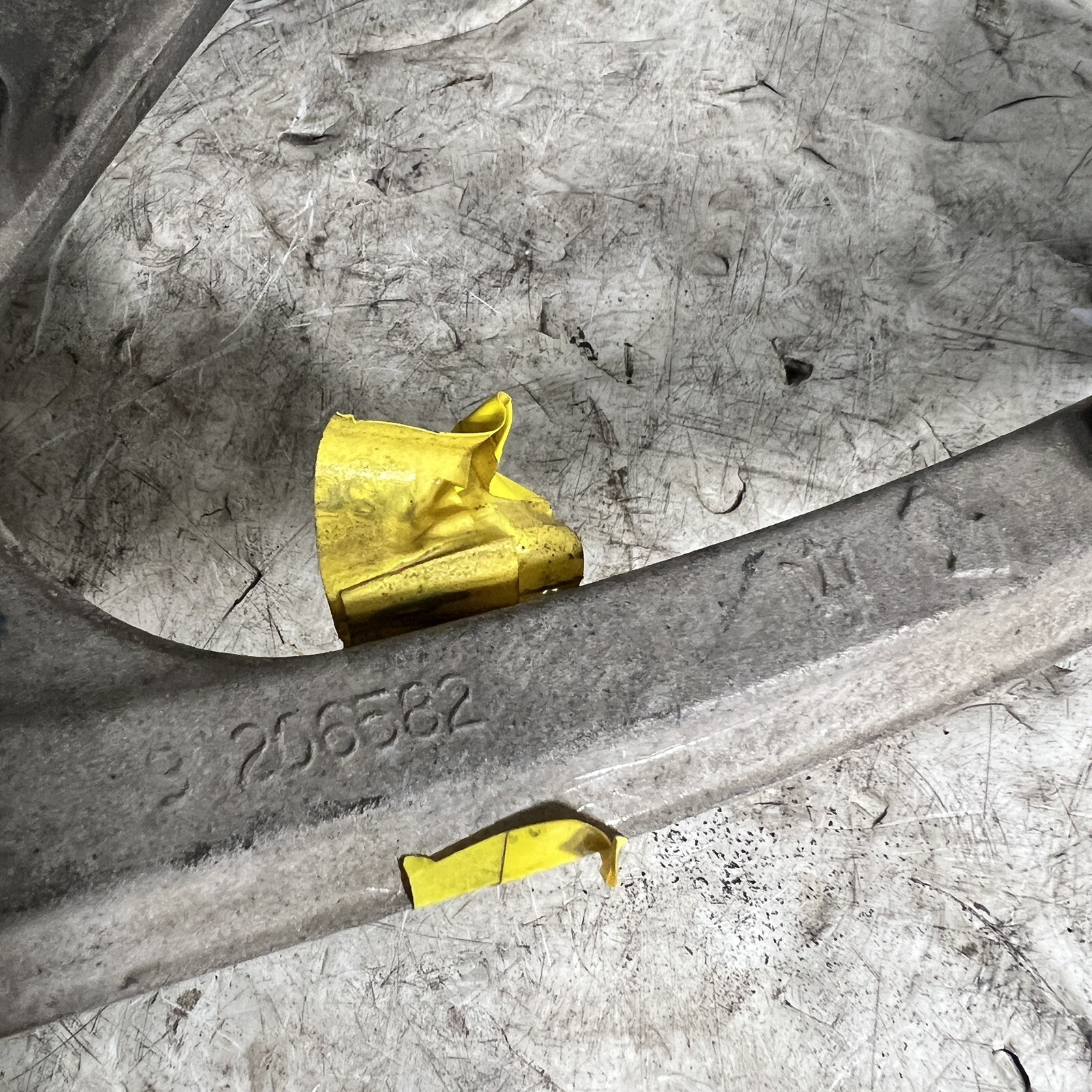03-12 Maserati Quattroporte Front Right Upper Control Arm M139