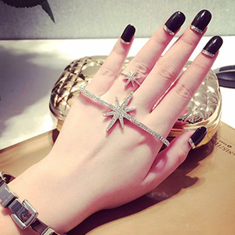 Fashion Women Palm Bracelet Cuff Handlet Ring Star Silver Gift