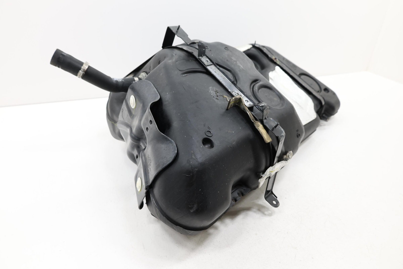 2022 - 2025 FORD MAVERICK FUEL GAS TANK STORAGE BOTTLE RESERVOIR OEM NZ689P860BH