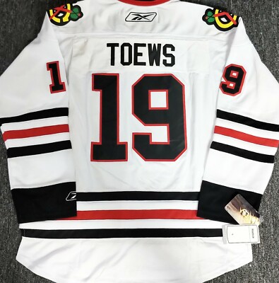 WHT-NWT-XL JONATHAN TOEWS CHICAGO BLACKHAWKS NHL
