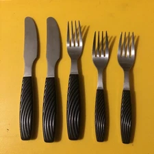 5 Piece Yamazaki Japan WAVE-Black Stainless Flatware Knives Dinner & Salad Forks