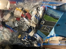 LEGO City 60044 RETIRED Police Mobile Unit w/Manuals NO Figs INCOMPLETE