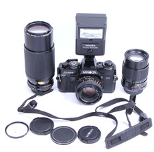 Minolta X-700 Film Camera MD 50mm f1.7 Rokkor-X 75-200mm 135mm F2.8 Flash Lot