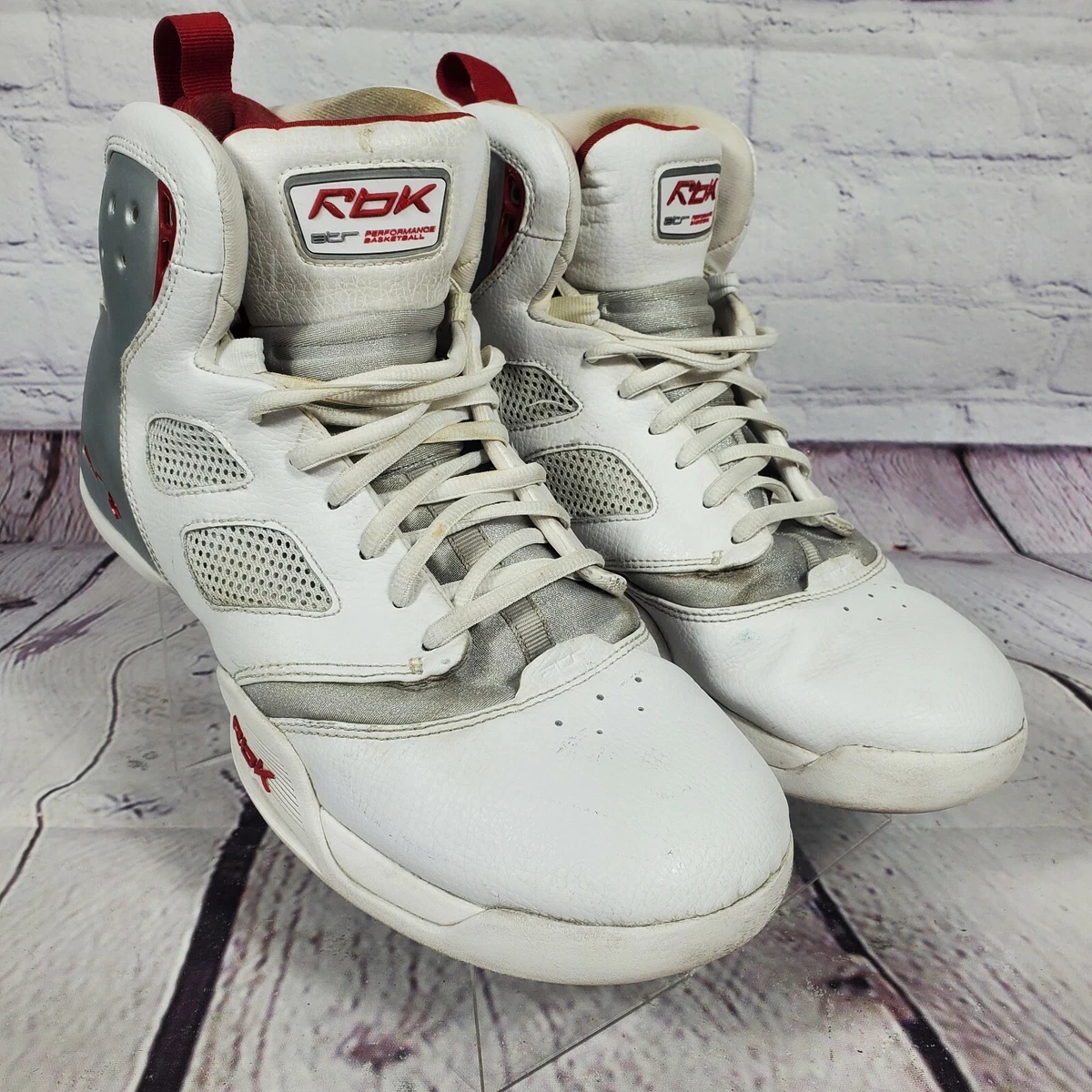 Reebok Men s Size 10.5 ATR Boom Dizzle Basketball Shoes eBay