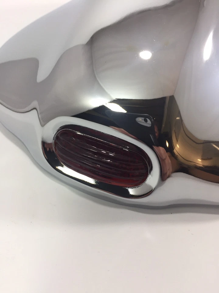 Par (2) Pontas de escape universais de aço com joias vermelhas cromadas 2"  - Imagem 3 de 4