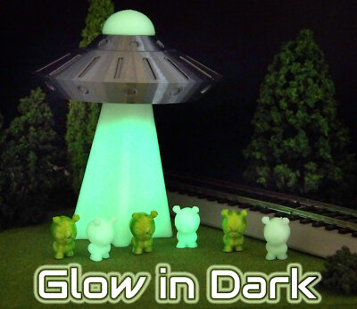 UFOジオラマ　エリア51 Amazon.com: Round 2 Area 51 UFO : Arts, Crafts & Sewing