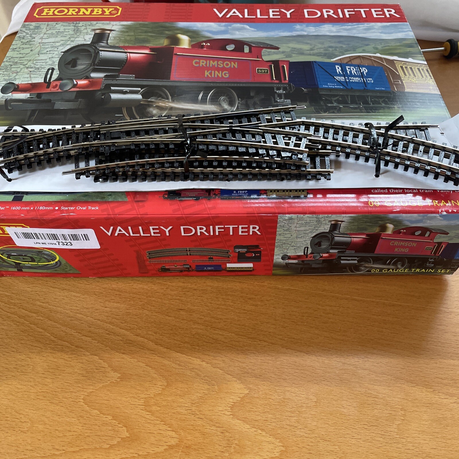Hornby R1270M Valley Drifter Complete Starter Train Set Suits Ages