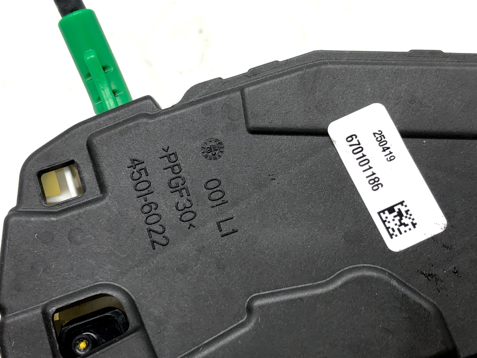 2017-2024 MASERATI LEVANTE S LEFT DRIVER REAR DOOR LOCK LATCH ACTUATOR OEM