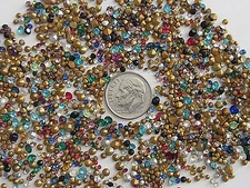 600 TINY SMALL VTG GLASS RHINESTONES COLORS MIX AB CLEAR CZECH PRECIOSA HUGE LOT