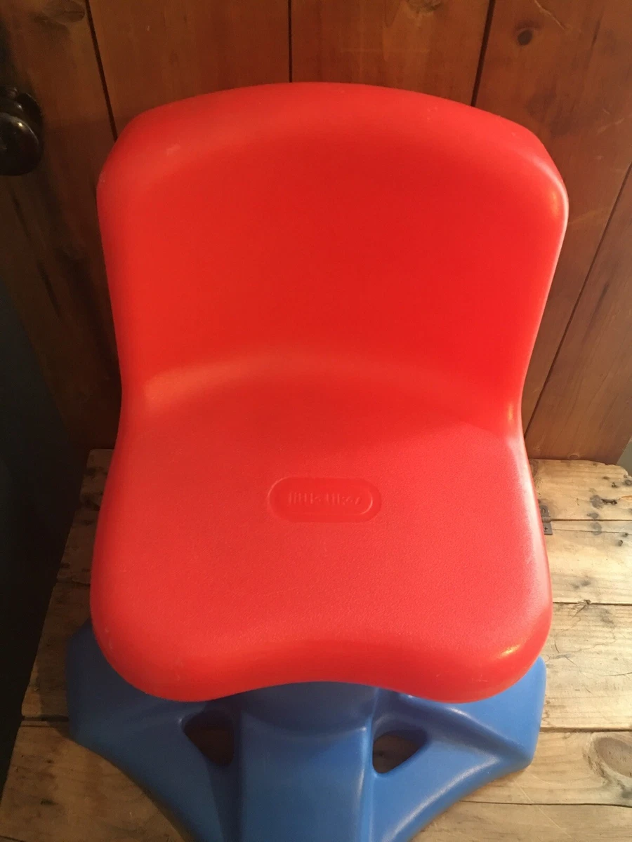 Little tikes desk with cheap light and swivel chair