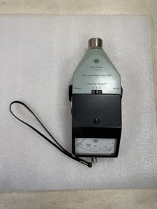 Bruel & Kjaer Type 2205 Sound Level Meter 4117 Mic Vintage