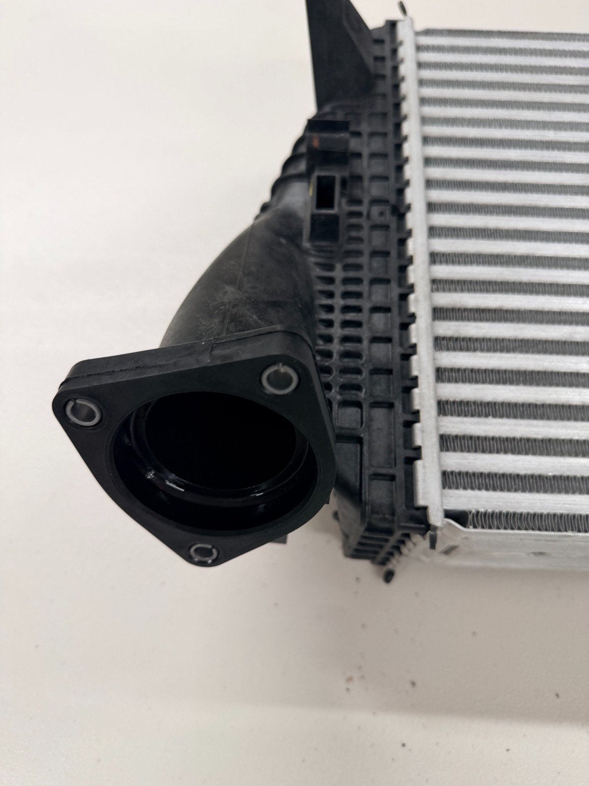 Lamborghini Urus 2020-2026 LEFT Intercooler P/N 4M0145804BT