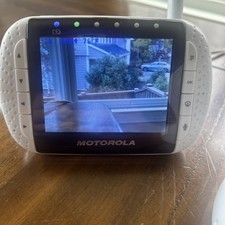Motorola White 2.8-Inch LCD Video Baby Monitor Display Unit and 2 cameras