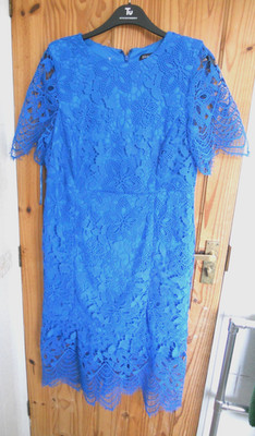 KALEIDOSCOPE HELLBLAU SPITZE OVERLAY MIDIKLEID 18 HÄKELOPTIK