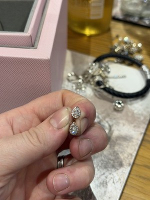 PANDORA OHRSTECKER ROSÉVERGOLDET SILBER FUNKELNDE BIRNE/TROPFEN HALO 