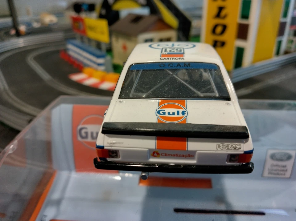 Coche Scalextric C4150 Ford Escort MK2 RS2000 edición Gulf Foto 4 de 4