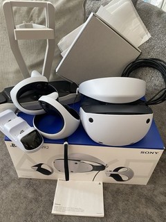 Sony PlayStation VR2 Headset w/box & instructions amazing condition! Stand!