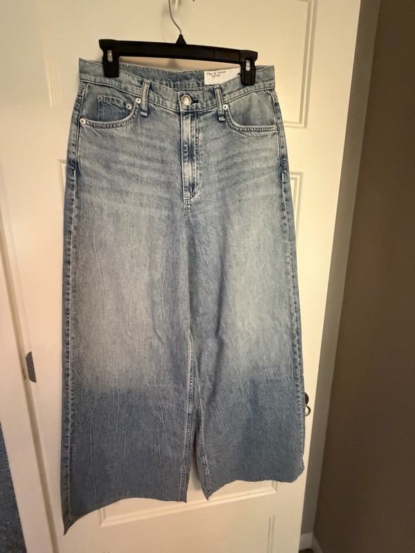 NWT Rag & Bone The Sofie Featherweight High Rise Ultra Wide Ankle Jeans! Size 28