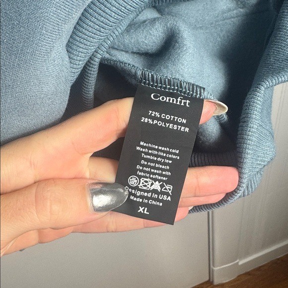 Comfrt Signature Hoodie Sweatshirt Sky Blue Size XL