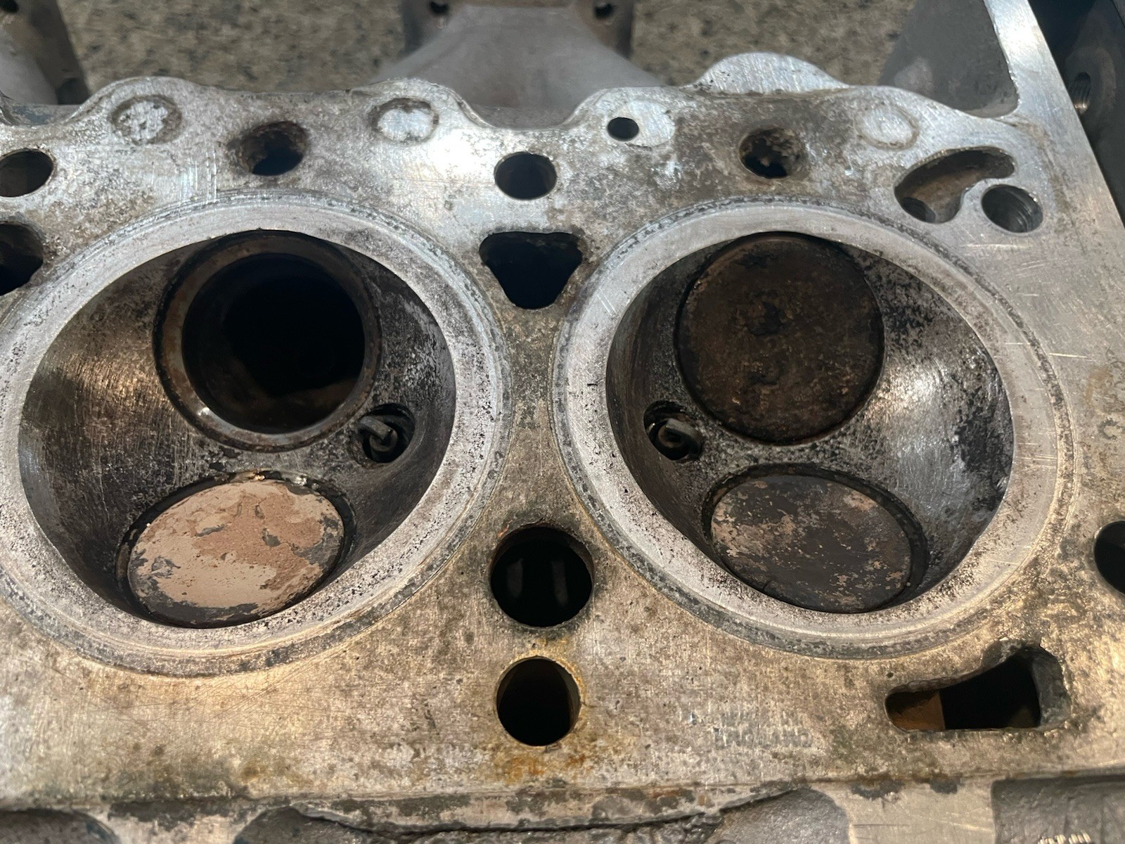 LOTUS ELAN STROMBERG CYLINDER HEAD GOOD USED FOR REBUILD PLUS 2