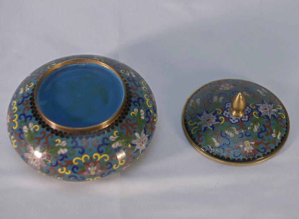 Bonbonnière en émail cloisonné - Photo 4/4