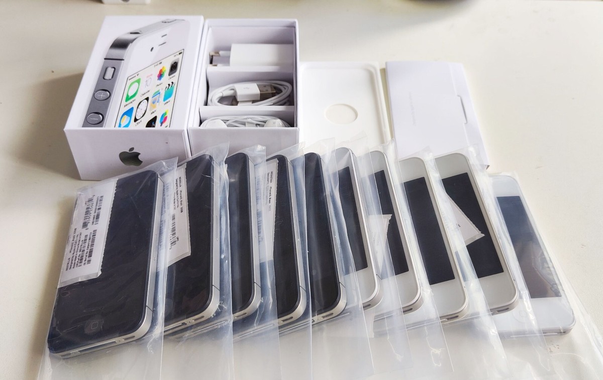 Original Apple iPhone 4S 8/16/32GB - Unlocked Black white