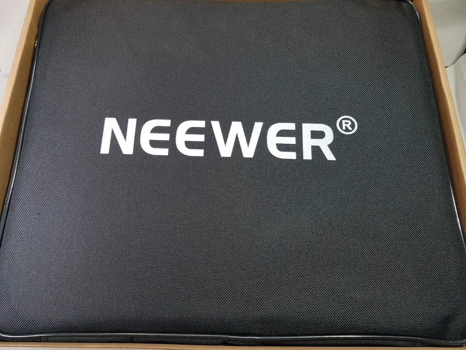 NEEWER MS60B Luz LED, Control 2.4G/APP, 65W, 2700K-6500K, 40000LUX@1M, 97+ CRI Foto 2 de 4