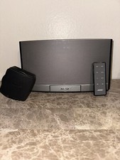 Bose SoundDock Portable Digital Music System W/ Charger And Remote. Read.