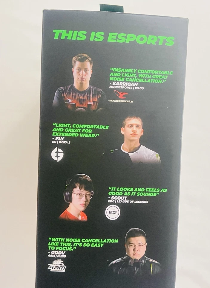 Razer Blackshark V2 Wired Gaming Headset W/ USB Sound Card RZ04-0323 NIB W/ Mic. - Image 3 of 4