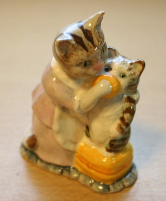 Beatrix Potter Tabitha Twitchit & Miss Moppet Porcelain Figurine Beswick England
