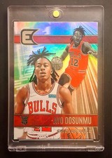 2021-22 Panini Chronicles - Essentials Ayo Dosunmu #318 Holofoil Rookie (RC) 